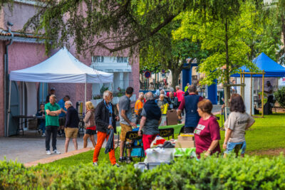 Agrandir l'image 2 sur 21, fenêtre modale