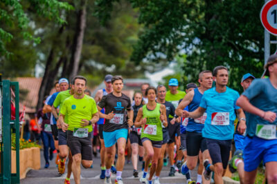 départ des courses 6 et 13 km. - Agrandir l'image 31 sur 33, fenêtre modale