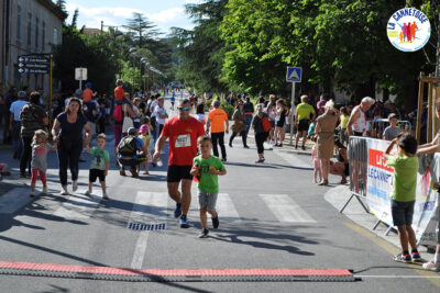 Agrandir l'image 2 sur 44, fenêtre modale